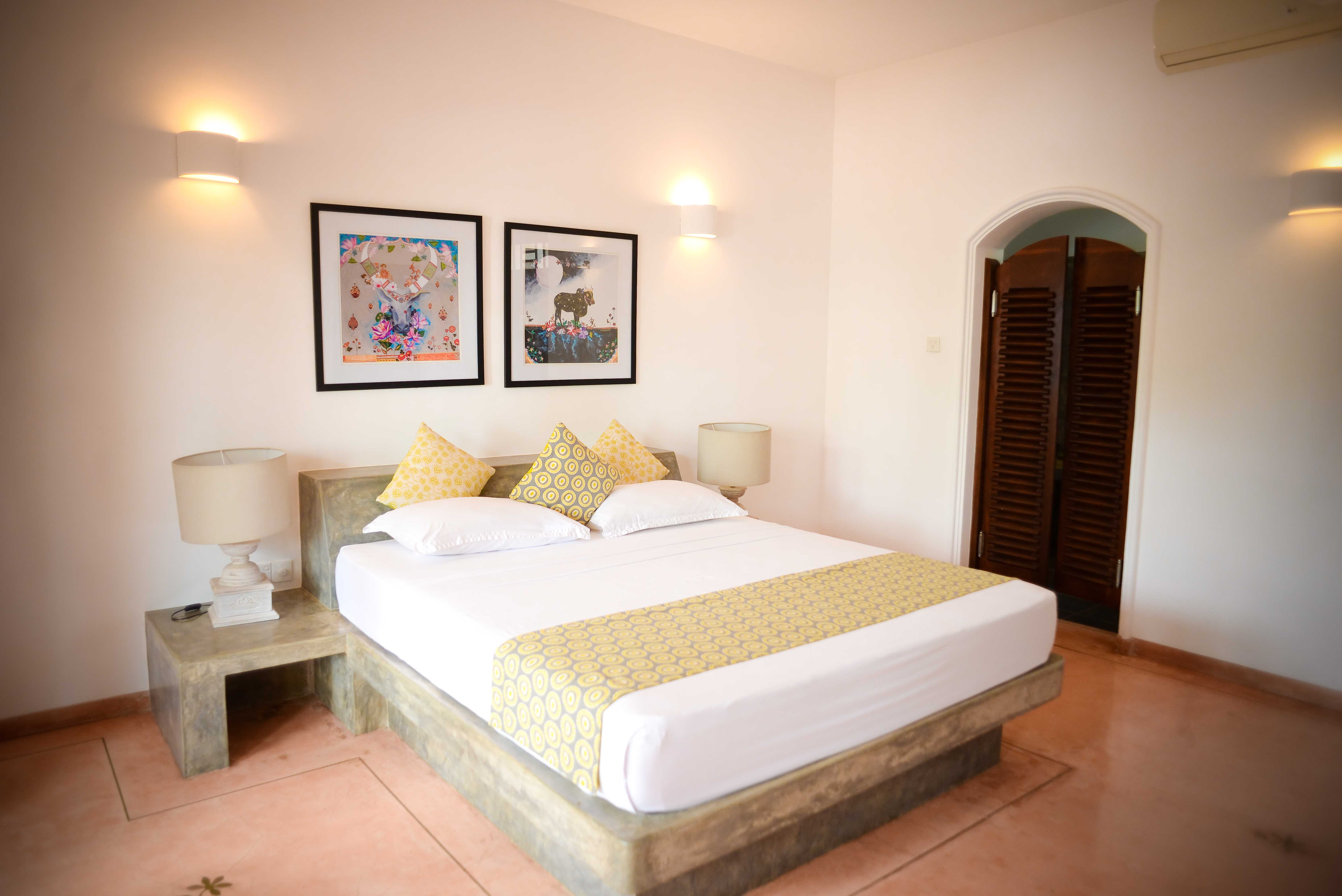 King bed and room detail
